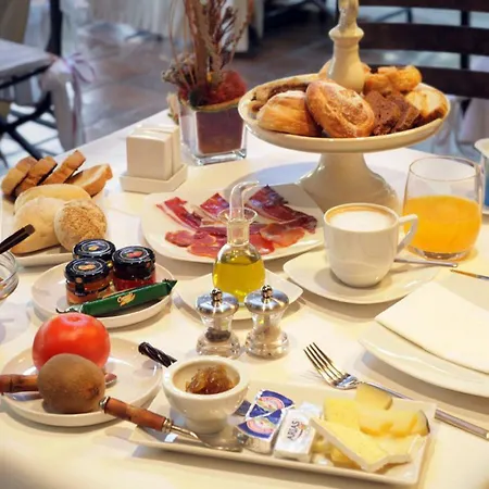 Rural Castillo De Hotel