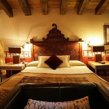 Hotel Rural Castillo De 5*